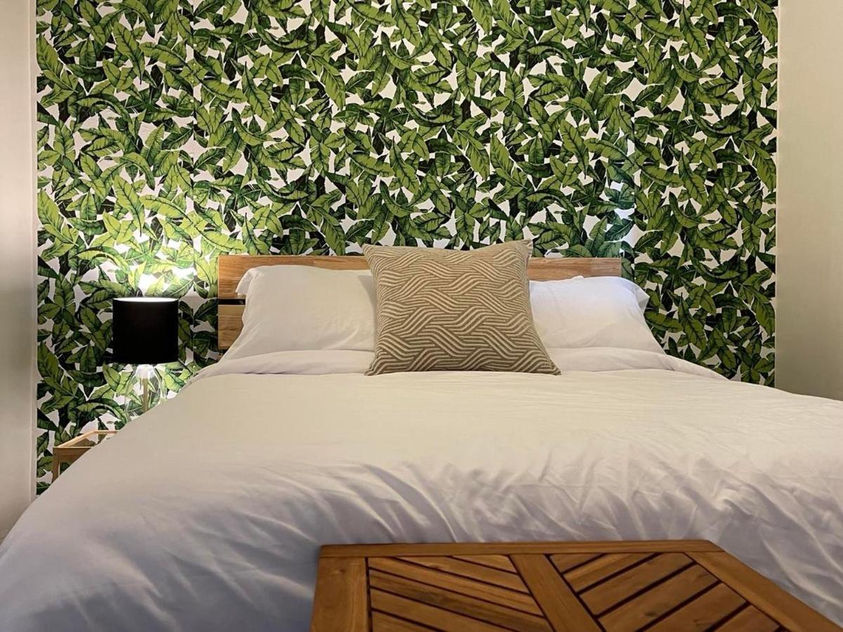 The Finch Beach Resort 노스 베이 외부 사진